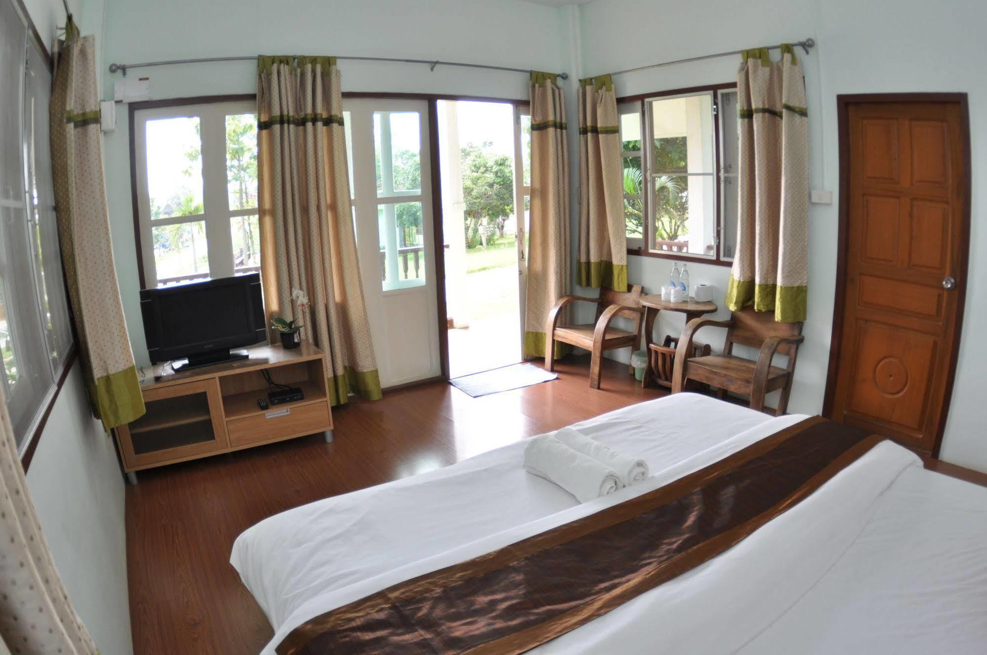Pailaisi Resort Buitenkant foto