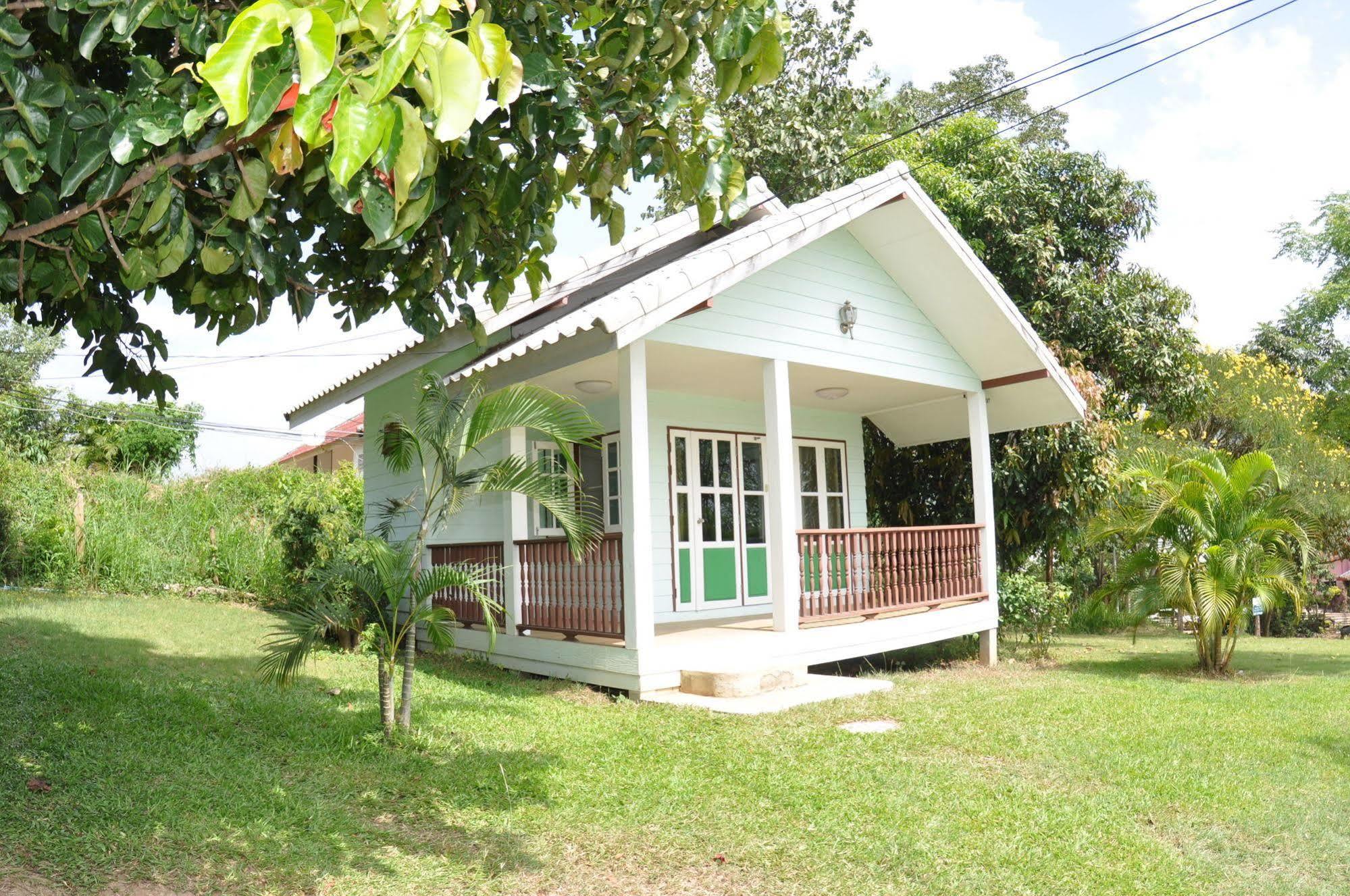 Pailaisi Resort Buitenkant foto