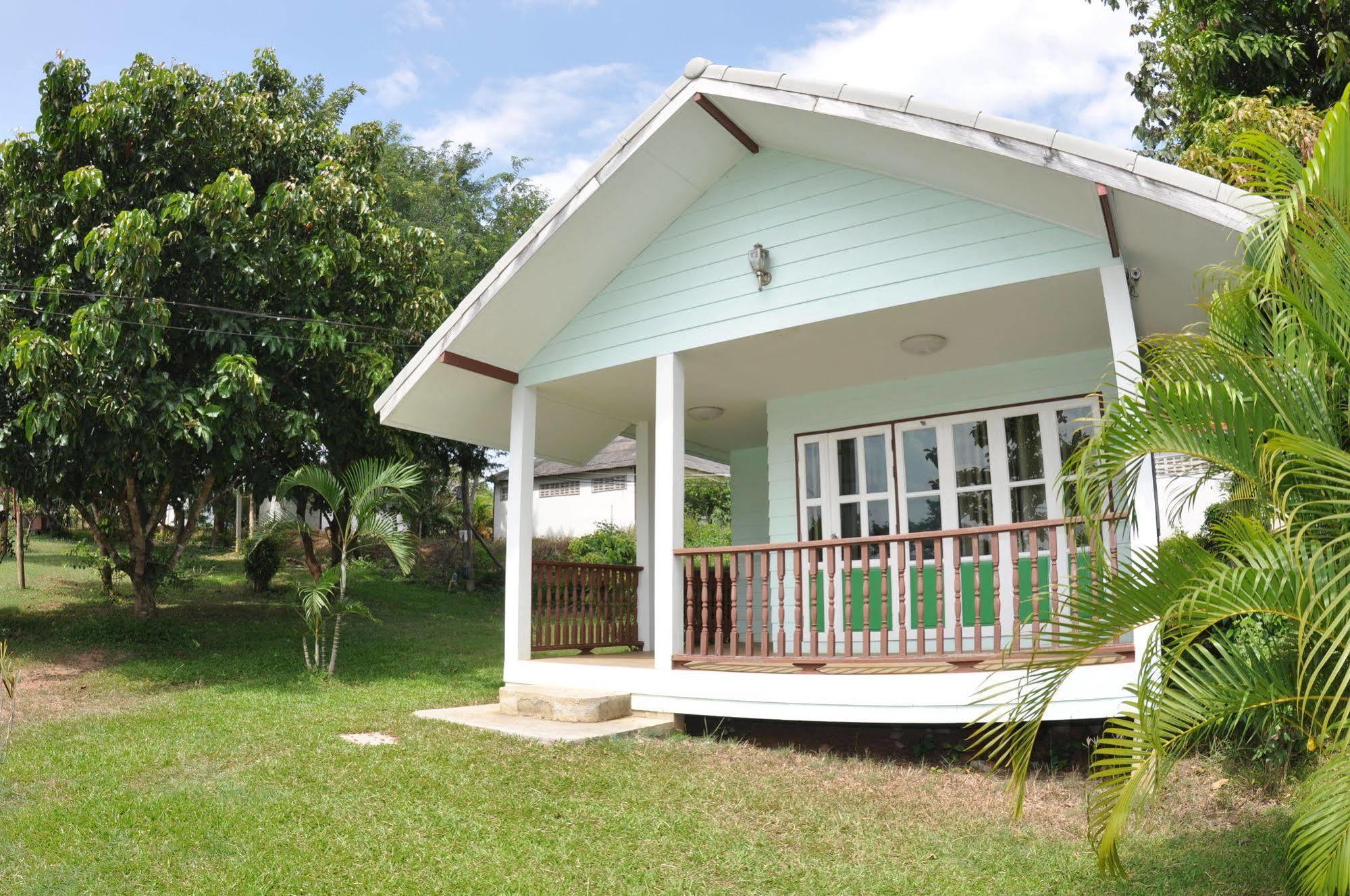 Pailaisi Resort Buitenkant foto